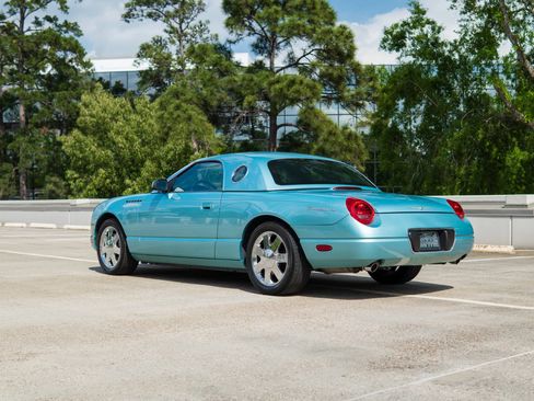 Used 2002 Ford Thunderbird RWD image 4