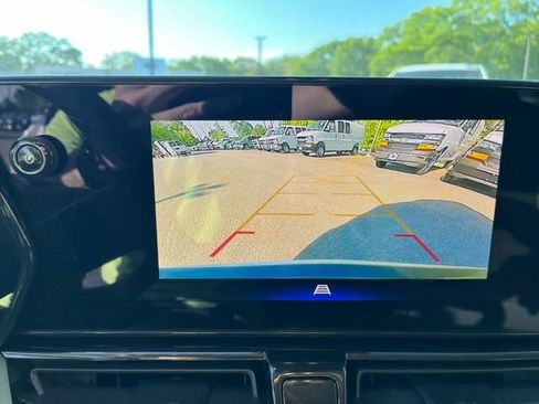 Used 2024 Chevrolet TrailBlazer LT w/ Driver Confidence Package FWD image 29