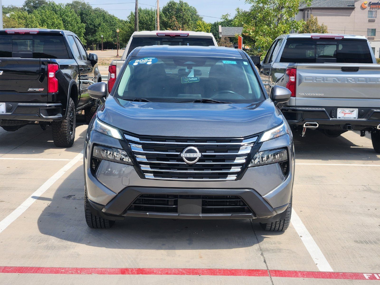 Used 2024 Nissan Rogue SV FWD image 6