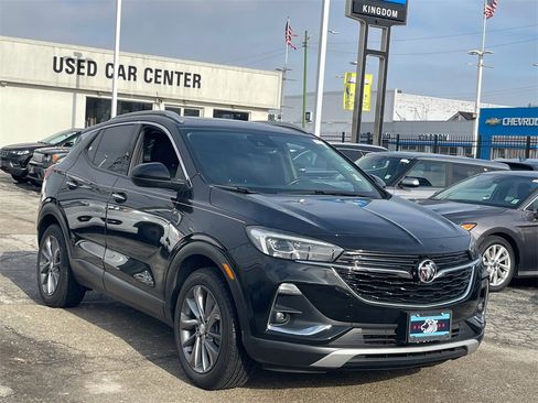 Used 2023 Buick Encore GX Essence w/ Experience Buick Package image 2