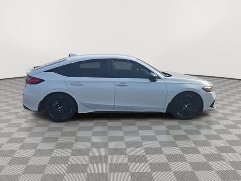 Used 2023 Honda Civic Sport image 9