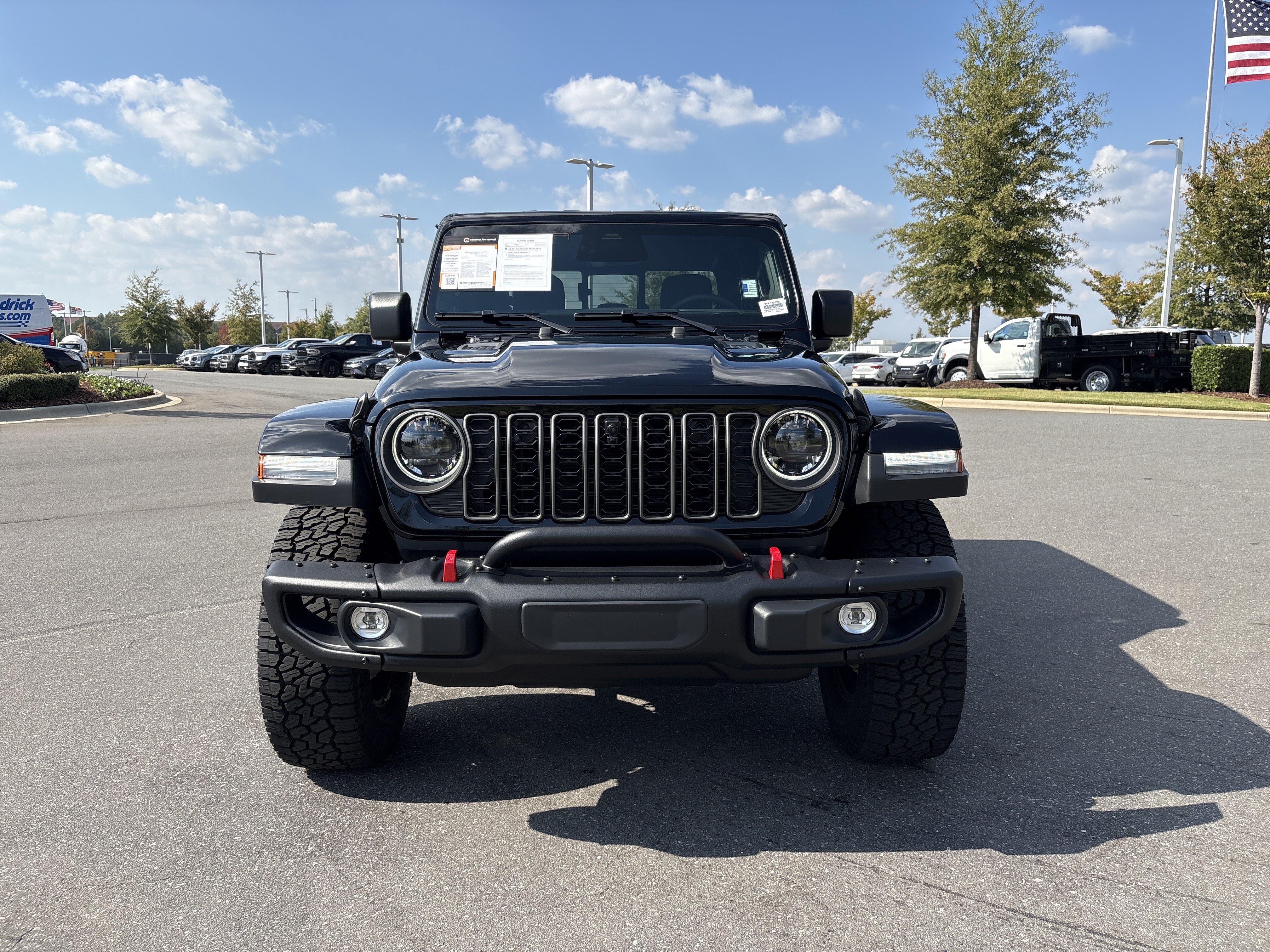 Used 2026 Jeep Gladiator Rubicon AWD/4WD image 3