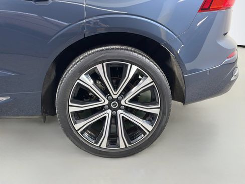 Certified 2023 Volvo XC60 B5 Ultimate w/ Climate Package AWD/4WD image 31