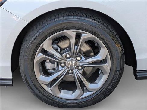 Certified 2023 Honda Accord EX image 22