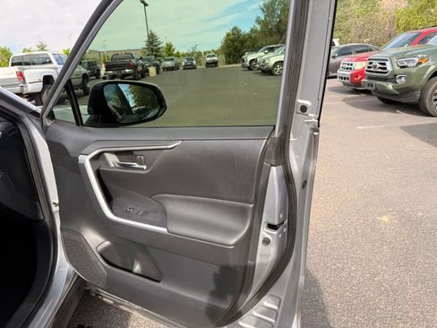 Used 2019 Toyota RAV4 XLE Premium AWD/4WD image 13
