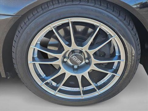 Used 2010 Mercedes-Benz SLK 300 image 18