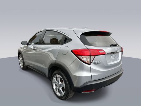 Used 2019 Honda HR-V LX image 5