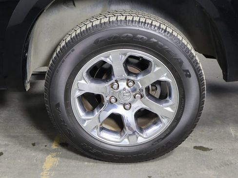 Used 2014 RAM 1500 Laramie AWD/4WD image 43