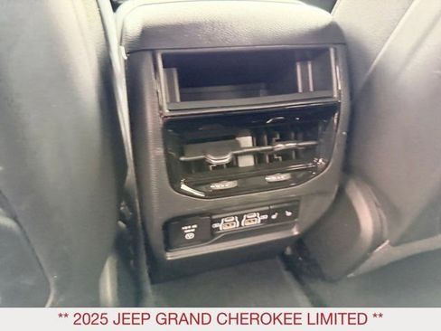 Certified 2025 Jeep Grand Cherokee Limited w/ Trailer Tow Package image 19