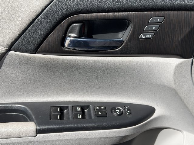 Used 2014 Honda Accord EX-L image 22