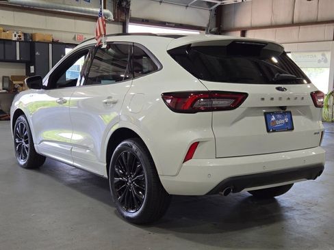 Used 2023 Ford Escape ST-Line Elite image 17
