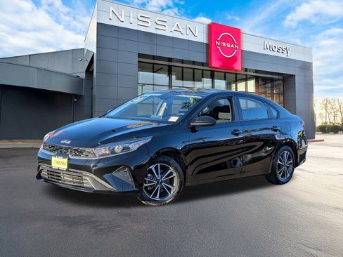 Used 2024 Kia Forte LXS image 1