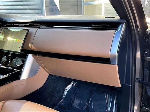 Certified 2023 Land Rover Range Rover Long Wheelbase Autobiography AWD/4WD image 16