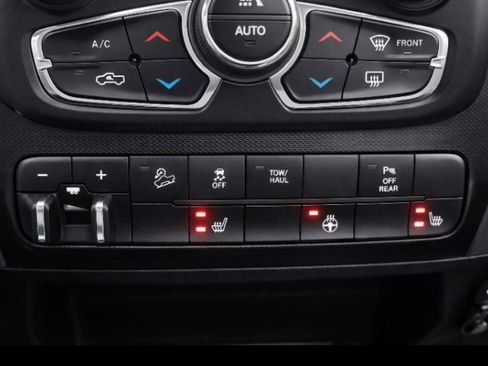 Used 2017 RAM 2500 Power Wagon w/ Luxury Group image 16