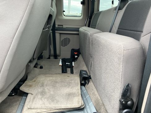 Used 2010 Ford F250 XLT RWD image 27