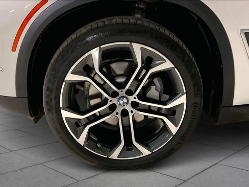 Used 2023 BMW X5 sDrive40i w/ Premium Package image 11