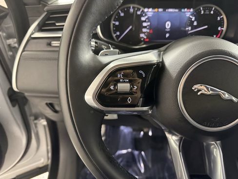 Used 2022 Jaguar F-PACE S image 17
