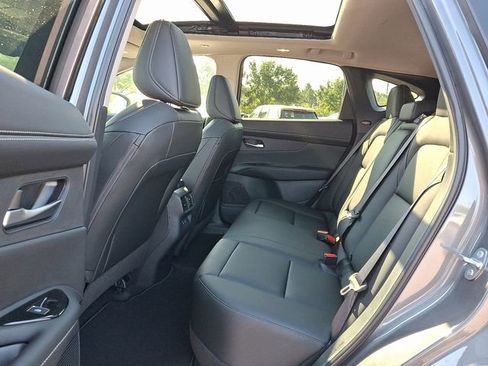 New 2025 Nissan Murano SL image 8