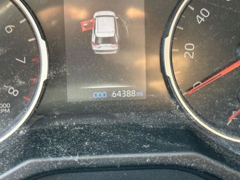 Used 2020 Toyota RAV4 LE w/ All Weather Liner Package AWD/4WD image 13