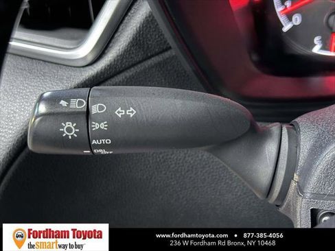 Certified 2022 Toyota Corolla Cross LE image 33