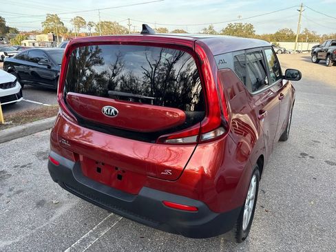 Used 2020 Kia Soul S FWD image 9