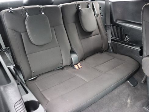 Used 2020 Ford Explorer XLT w/ Comfort Package image 14