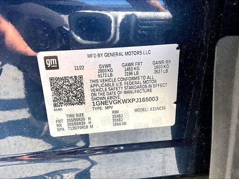 Used 2023 Chevrolet Traverse LT image 34