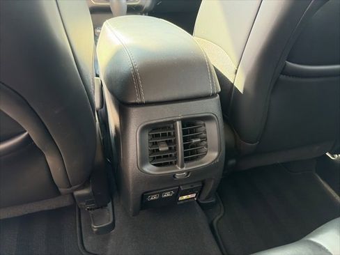 Used 2021 Jeep Cherokee Latitude Lux w/ Comfort/Convenience Group image 22