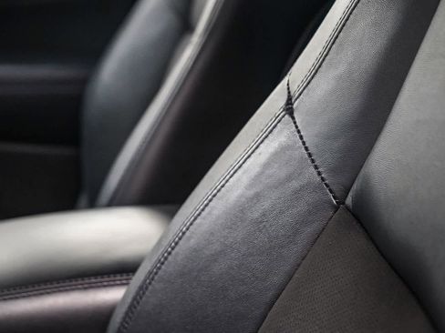 Used 2022 Jeep Grand Cherokee Laredo X image 19