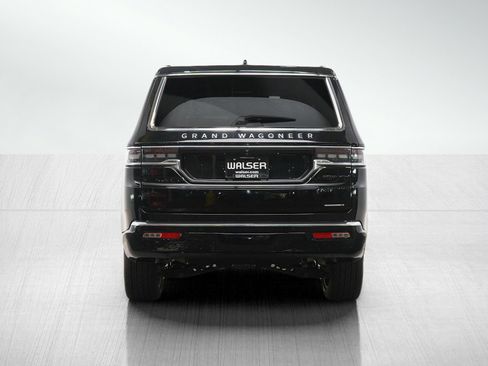 Used 2024 Jeep Grand Wagoneer Series III w/ Flexible Seating Group AWD/4WD image 4