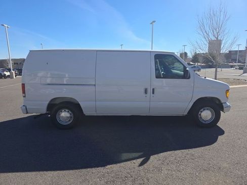 Used 1998 Ford E-150 and Econoline 150 image 2