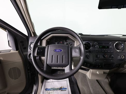 Used 2010 Ford F250 Lariat image 22