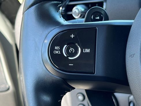 Used 2022 MINI Cooper Clubman S FWD image 24