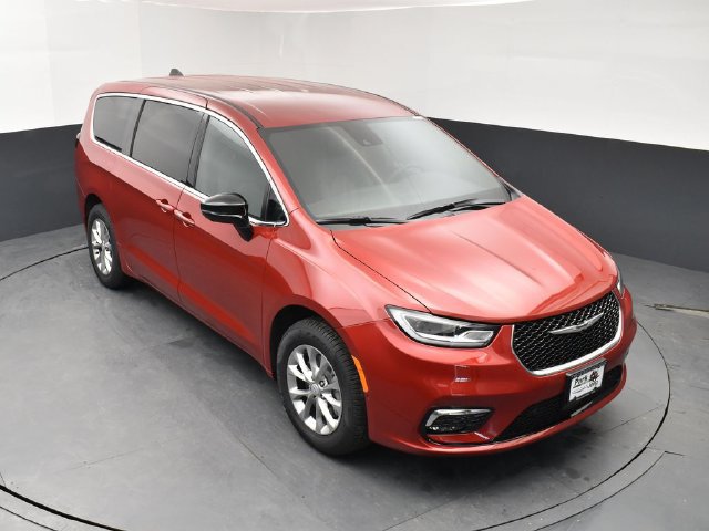 New 2026 Chrysler Pacifica Select AWD/4WD image 13