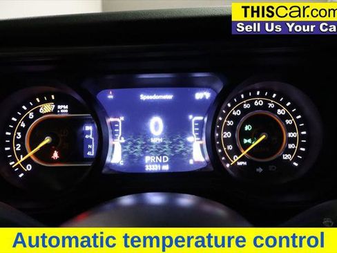 Used 2024 Jeep Wrangler Unlimited Rubicon image 10