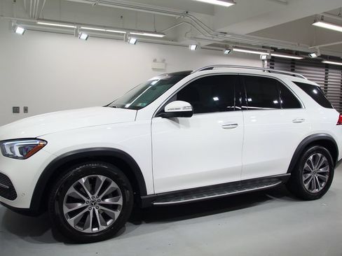Certified 2021 Mercedes-Benz GLE 350 4MATIC image 4