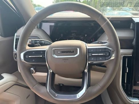 Used 2026 GMC Yukon Denali AWD/4WD image 15