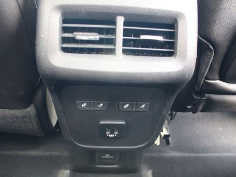 Used 2018 GMC Terrain Denali w/ GMC Pro Grade Package AWD/4WD image 39
