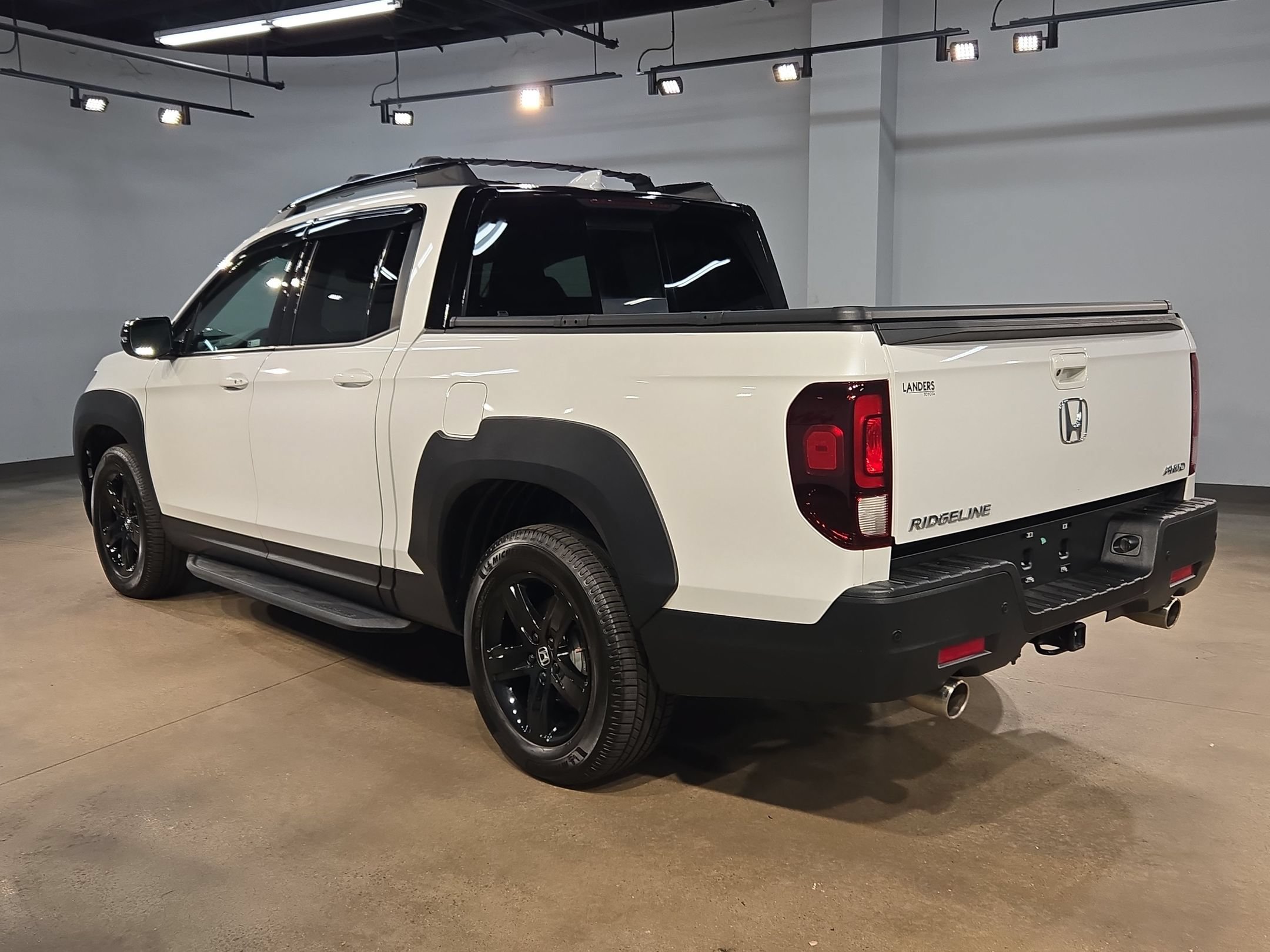 Used 2021 Honda Ridgeline Black Edition image 5