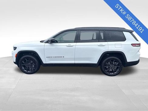 New 2025 Jeep Grand Cherokee L Limited image 4