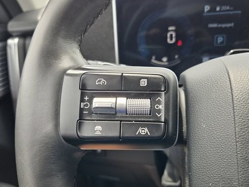 Certified 2025 Hyundai Santa Fe SEL FWD image 23