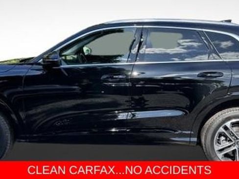 Certified 2025 Audi Q5 Premium w/ Convenience Package AWD/4WD image 5