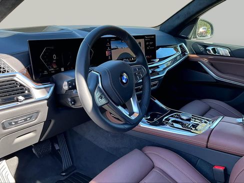 Used 2026 BMW X7 xDrive40i AWD/4WD image 17