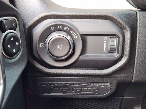 New 2026 Jeep Wrangler Unlimited Sport image 32