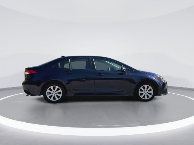 Used 2024 Toyota Corolla LE FWD image 9