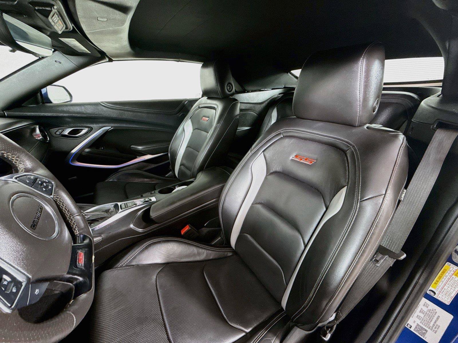 Used 2023 Chevrolet Camaro SS RWD image 6