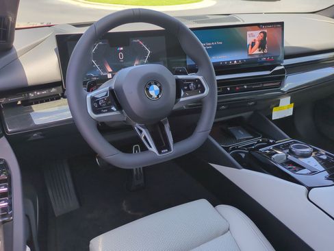 Certified 2026 BMW 530i 530i w/ M Sport Package image 37