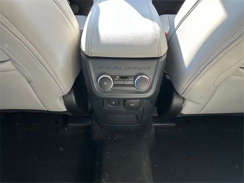 New 2026 Ford Explorer Active image 22