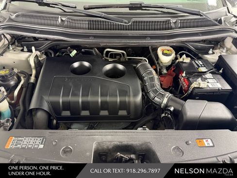 Used 2018 Ford Explorer XLT w/ Equipment Group 202A AWD/4WD image 57