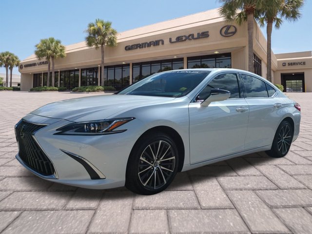 Used 2025 Lexus ES 350 w/ Premium Package FWD image 8